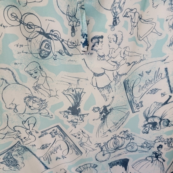 Torrid Disney Cinderella Sketches Flutter Cold Shoulder Top Blue 2X - Picture 5 of 11